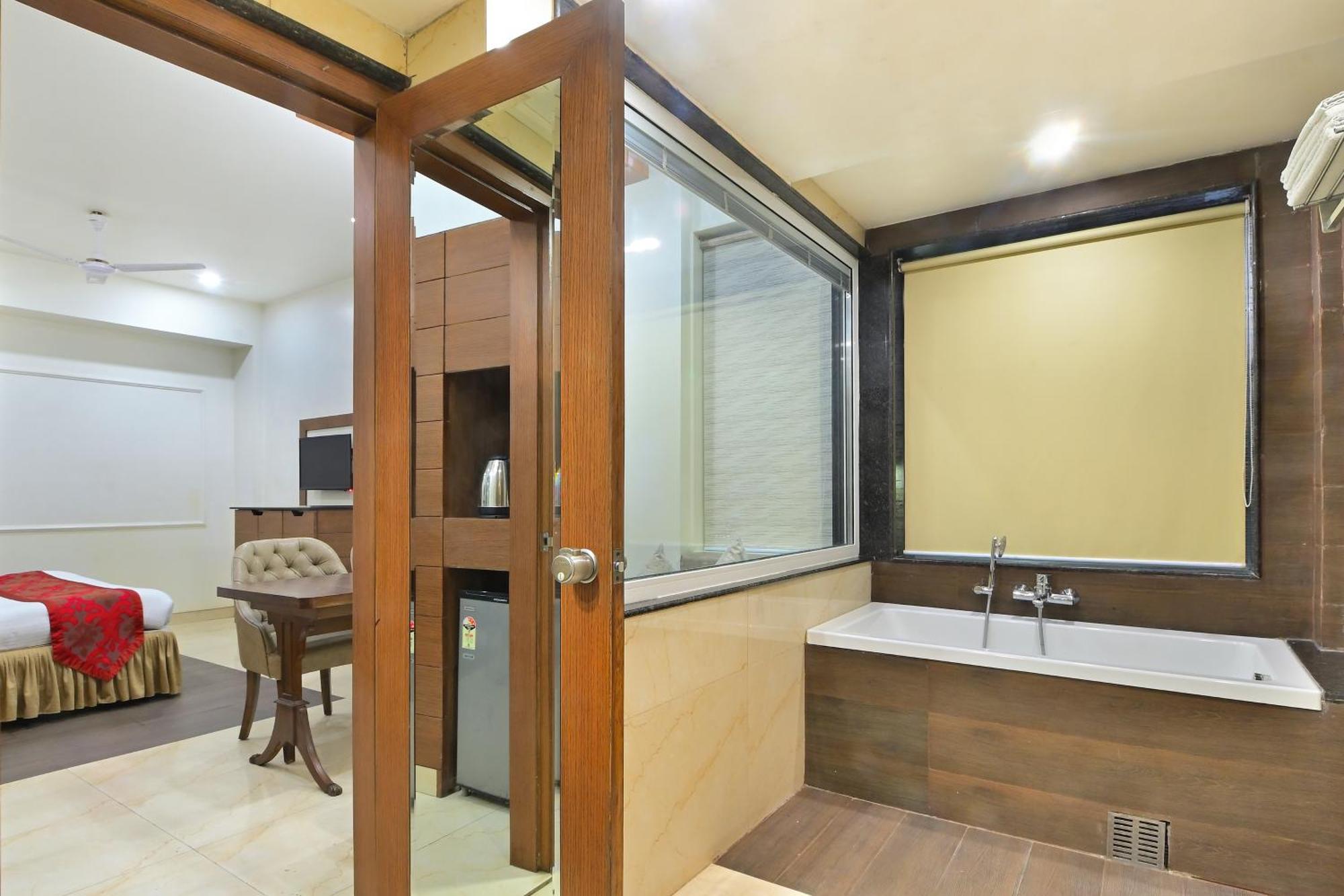 Hotel Hari Piorko Grand - 2 Min From New Delhi Railway Station Exterior photo