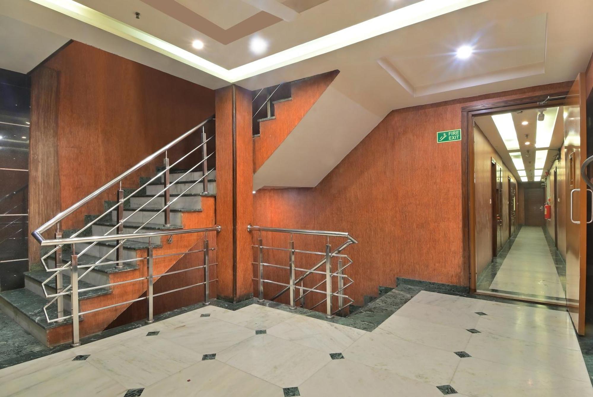 Hotel Hari Piorko Grand - 2 Min From New Delhi Railway Station Exterior photo